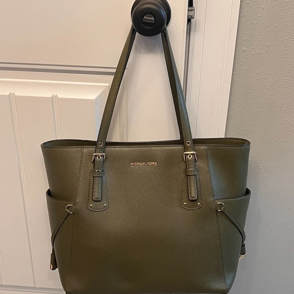 KORS Michael Kors Handbags - Olive green MK Tote